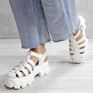 Wild Pair White Women's Sandals